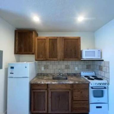 Main picture of 1105 S State St