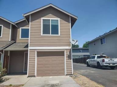 Main picture of 3073 SW Obsidian Ln
