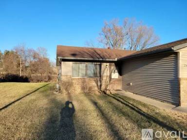 Main picture of 240 Marvin Elwood Rd