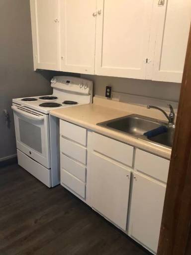 Main picture of 907 S State St