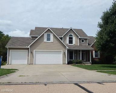 Main picture of 3433 NW Hickory Ridge Ln