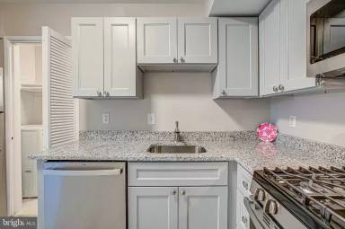 Main picture of 5615 Franconia Rd