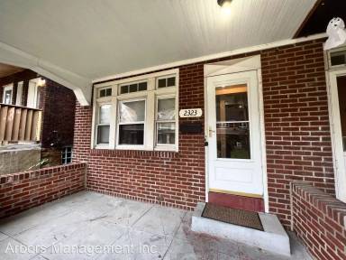 Main picture of 2323 Sherbrook St