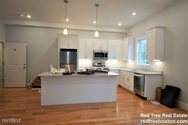 Main picture of 18 Murdock St