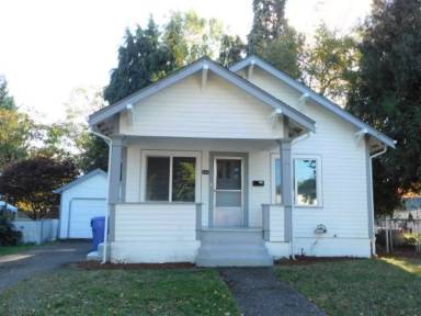 Main picture of 840 Norway St NE