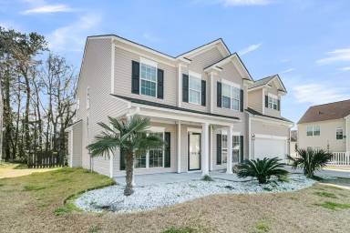 Main picture of 7478 Hawks Cir