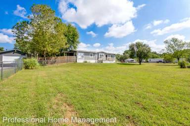 Main picture of 200 W Nicole St