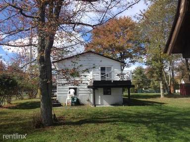 Main picture of 485 Sackett Lake Rd