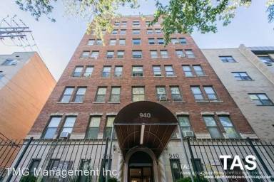 Main picture of 940 Winona