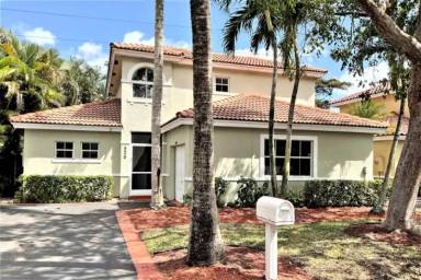 Main picture of 520 NW 47th Ave