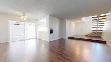 Main picture of 2940 W 235th St