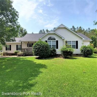 Main picture of 124 River Reach Dr W