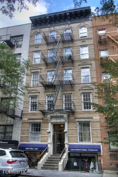 Main picture of 321 E 75th St