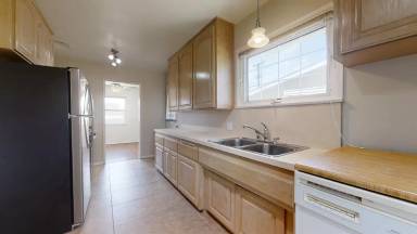 Main picture of 4218 Torrance Blvd