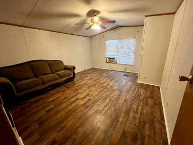 Main picture of 3635 Phillips Rd
