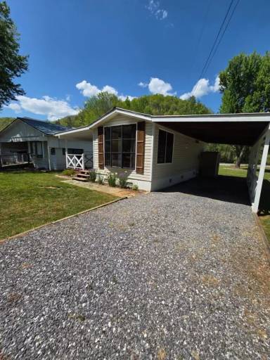 Main picture of 338 Ralph Tatham Rd