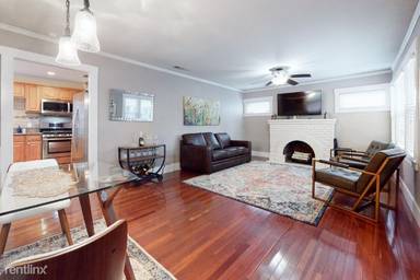 Main picture of 3330 T St