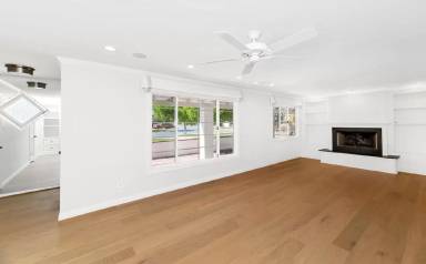 Main picture of 4621 N 43rd St