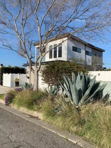 Main picture of 11950 Judah Ave