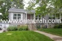 Main picture of 122 1/2 W Girard Ave