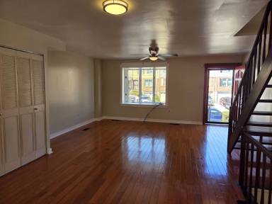 Main picture of 8044 Mars Pl