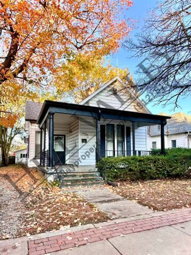 Main picture of 1141 S 4th St