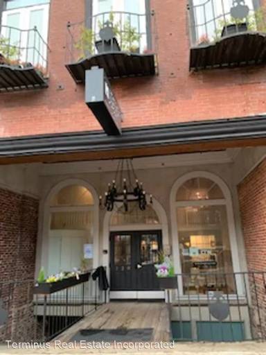 Main picture of 120 S Gay St