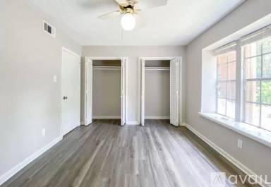 Main picture of 8221 Kingsbrook Rd