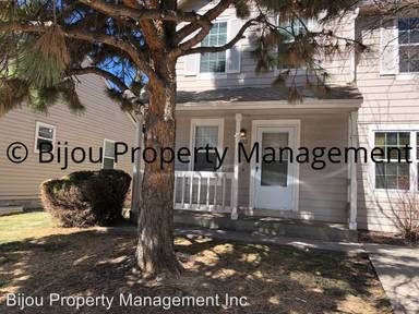 Main picture of 532 Shady Crest Cir