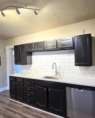 Main picture of 2415 W Vermijo Ave