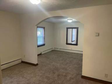 Main picture of 402 Blanchard St