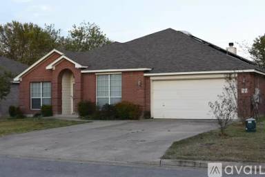 Main picture of 3004 Zachary Ln