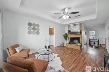 Main picture of 513 Signal Hill Ct S