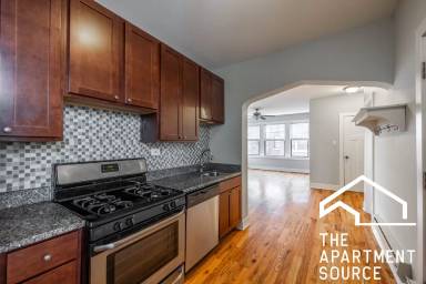 Main picture of 4409 N Wolcott Ave