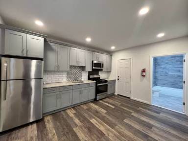 Main picture of 11 Lowden St