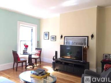 Main picture of 354 Marlborough St