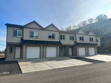 Main picture of 5300 Smitten St