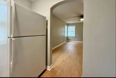 Main picture of 416 N Indiana Ave