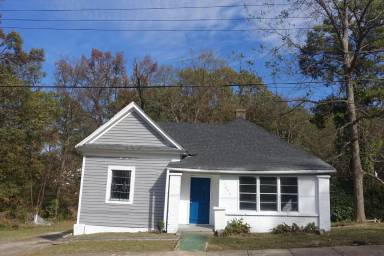 Main picture of 1653 18th St N
