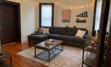 Main picture of 351 Park Ave