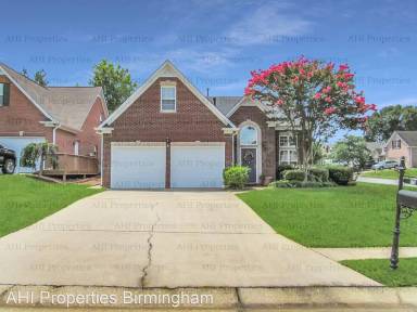 Main picture of 178 Lenox Dr