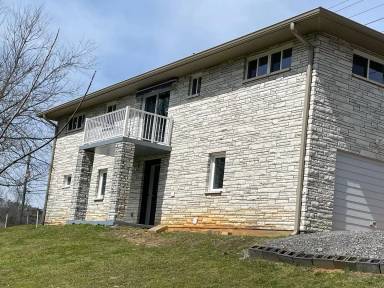 Main picture of 301 Pine Mountain Rd