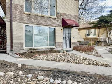 Main picture of 220 S Holly Street, Unit 4 - 4
