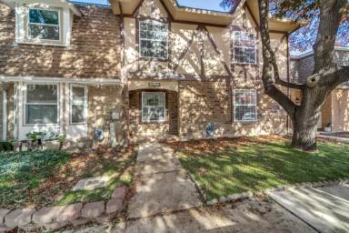Main picture of 5013 Arbor Ridge Dr