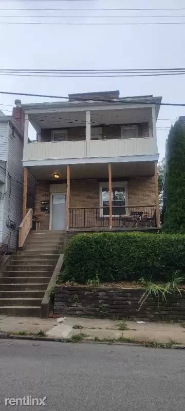 Main picture of 3273 Parkview Ave