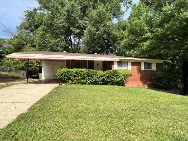Main picture of 859 Southern Pines Dr