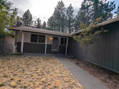 Main picture of 60865 Jasmine Pl