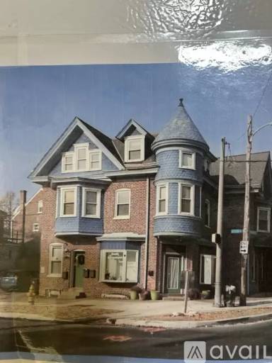 Main picture of 2205 N Jefferson St