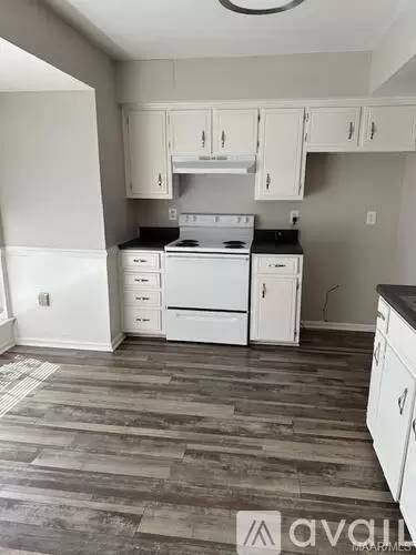 Main picture of 4816 Regal Dr