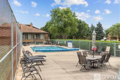 Main picture of 1140 Manor Dr